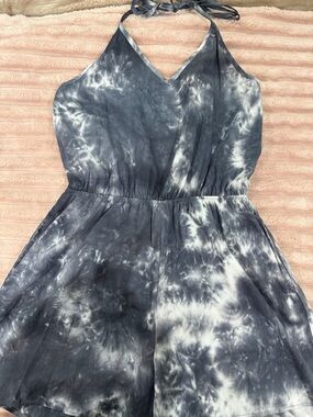 Cupshe NWT Tie-Dye Halter Romper in Charcoal and White